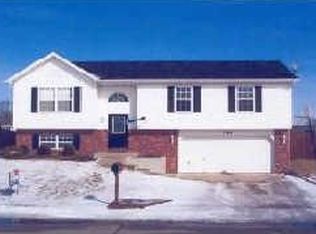 729 Copper Line Rd, Maryville, IL 62062