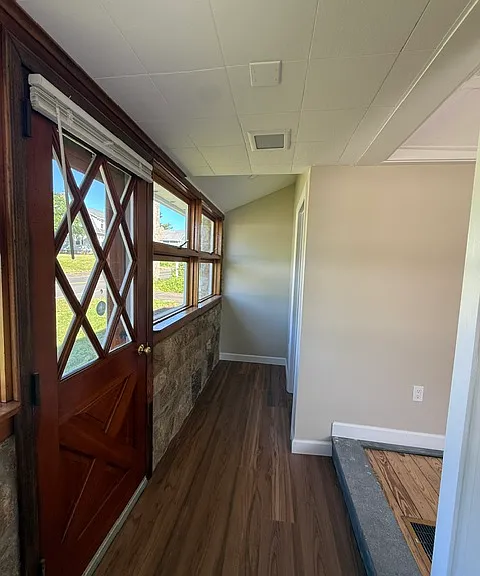 9 Sybil Ave — Photo 17
