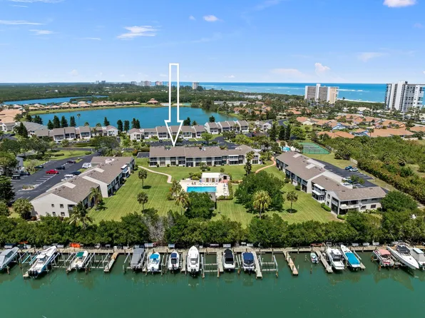 3209 S Lakeview Circle #8205, Fort Pierce, FL 34949