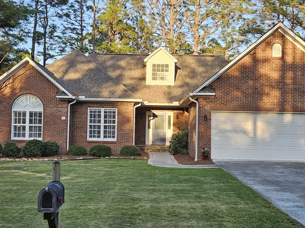 11 Carter Ln, Pinehurst, NC 28374