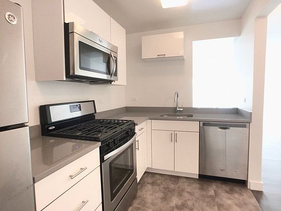 3rd image of 607 W 161st St #B2b