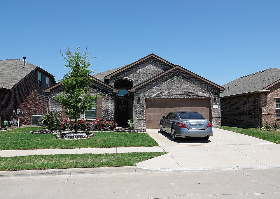 1st image of 2429 Clay Creek Ln