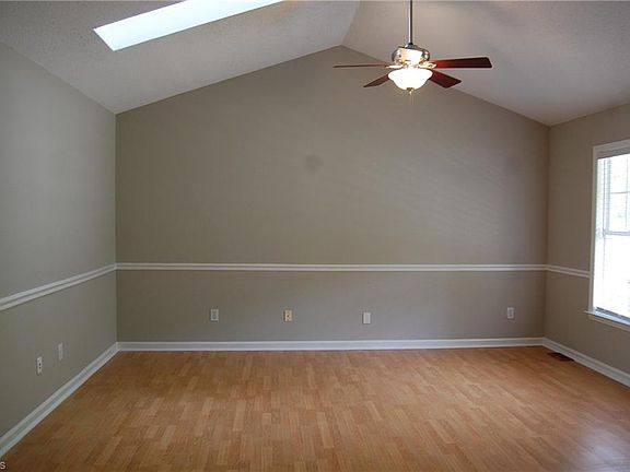 2nd image of 4711 Tuliptree Dr