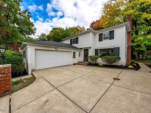 4606 Mackall Rd, South Euclid, OH 44121