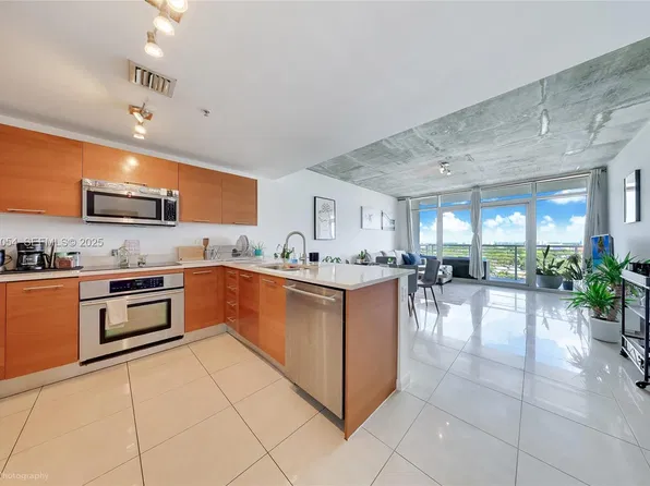 3250 NE 1st Ave APT 1007, Miami, FL 33137