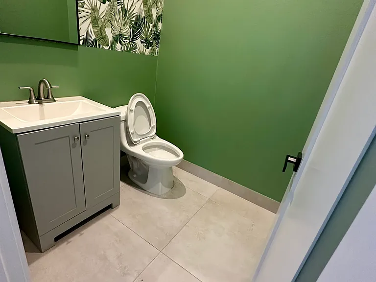 7840 Lasaine Ave — Photo 10