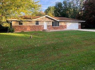 4426 Scenic Dr, Rockford, IL 61109