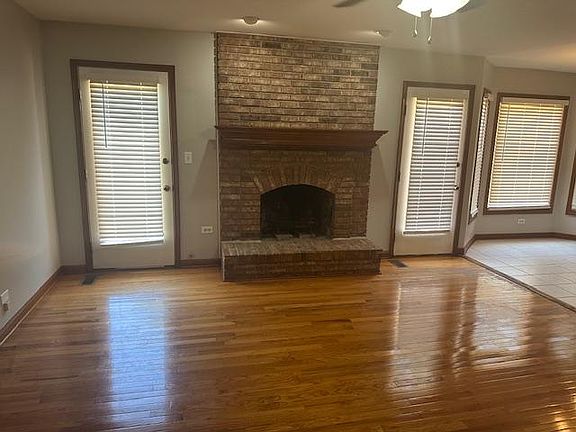 5th image of 152 Constitution Dr