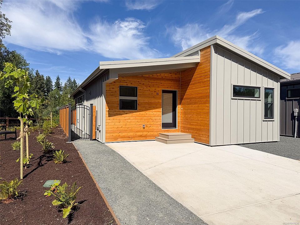 1st image of 3025 Royston Rd #15