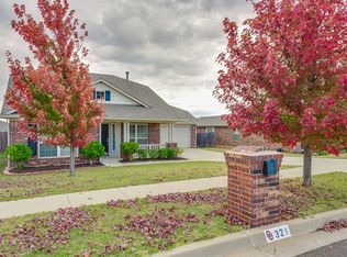 321 Lone Oak Dr, Norman, OK 73071