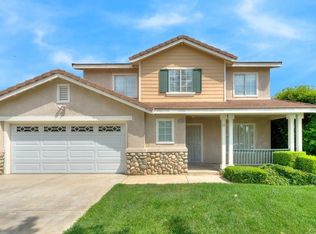 6761 Earhart Ave, Fontana, CA 92336
