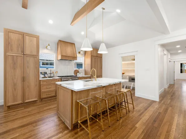 1528 Cortlandt St, Houston, TX 77008