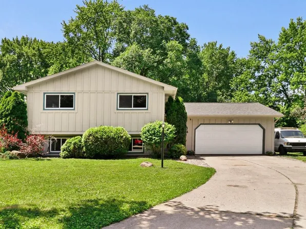 14 Weeping Birch Circle, Madison, WI 53704