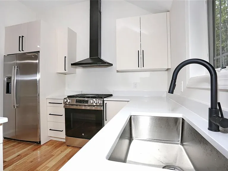 1097 W Route 1 #211-1 — Photo 18