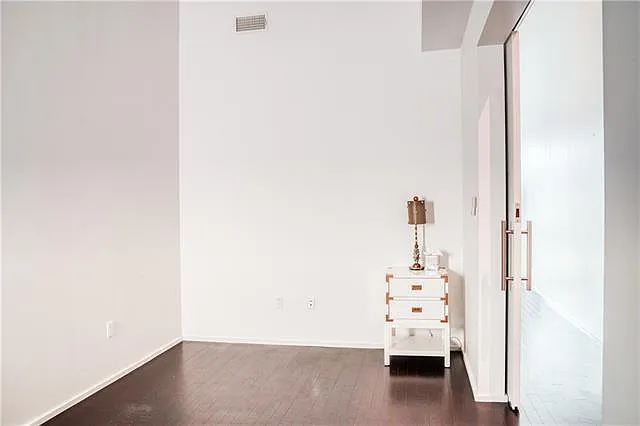 749 Baronne St #300 — Photo 17