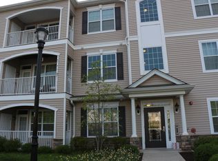 815 Timberlake Dr, Ewing, NJ 08618