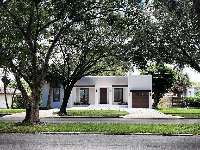 54 NW 96th St — Photo 3