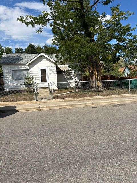 1st image of 205 E Emma St