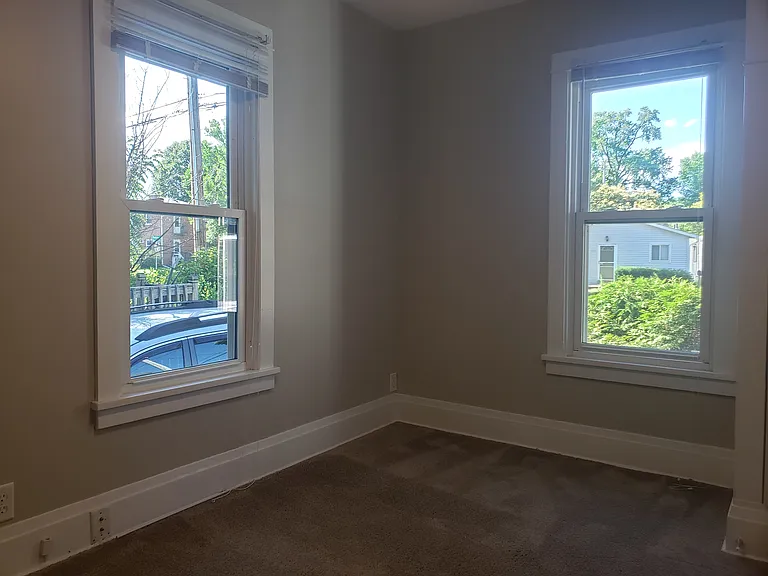 2709 Commercial Ave — Photo 11