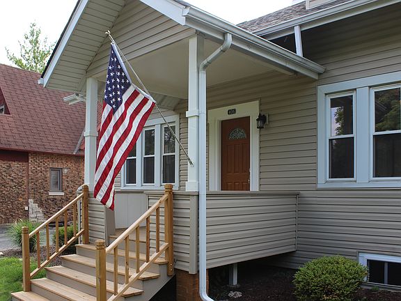 2nd image of 406 S Summit Ave
