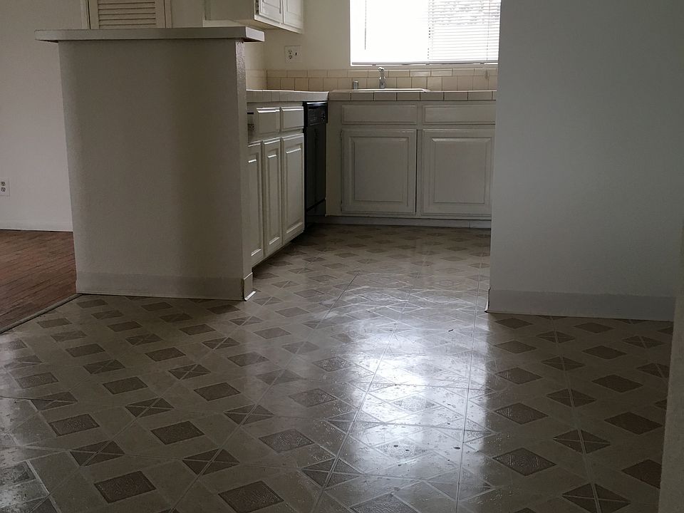 Breakfast Nook and Kitchen