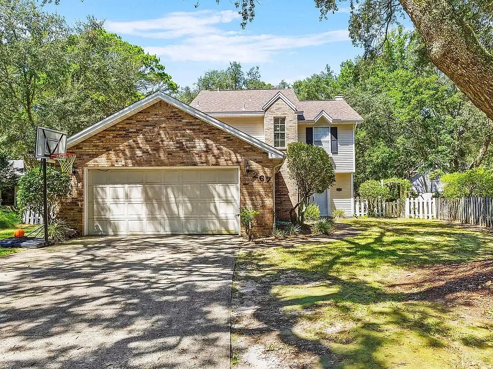 1st image of 267 Dominica Cir W