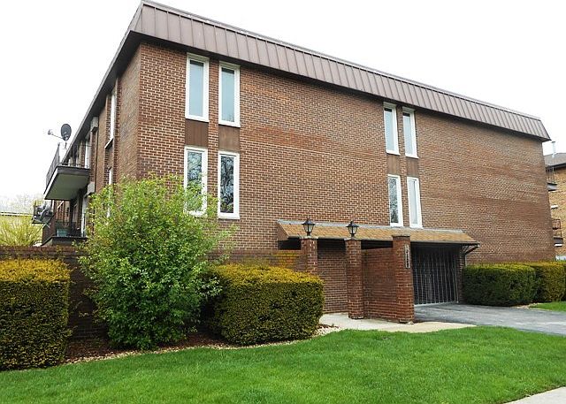 1st image of 10408 S Menard Ave #10