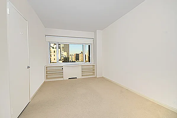 Sold by Adriana Arciello, LREB | media 22