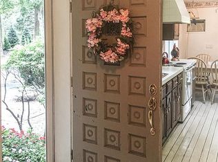 761 Colonial Rd, Franklin Lakes, NJ 07417