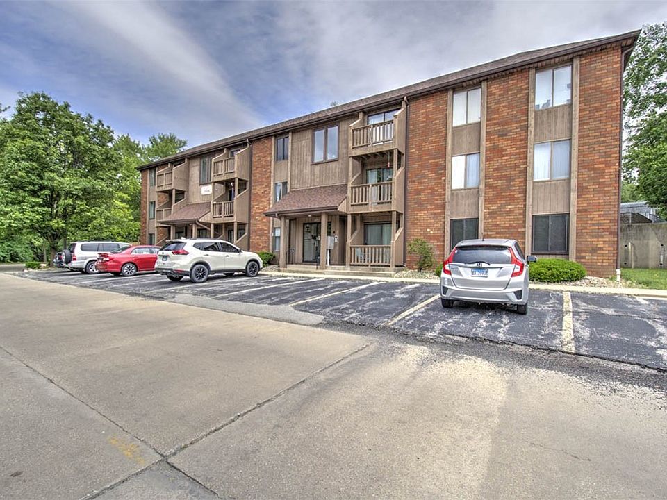 1st image of 460 Woodside Trl #A-16