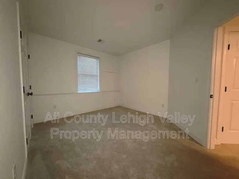 1157 Meadow Lark Way — Photo 9