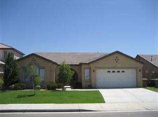 106 Claudia Autumn Dr, Bakersfield, CA 93314
