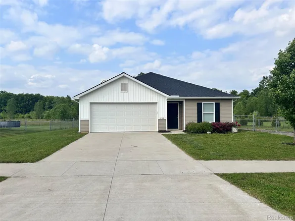 9145 Magnolia Ct, Davison, MI 48423