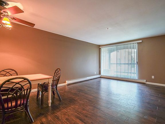 2nd image of 4225 W Rivers Edge Cir Unit 14
