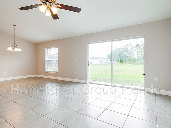 4th image of 481 Britten Dr