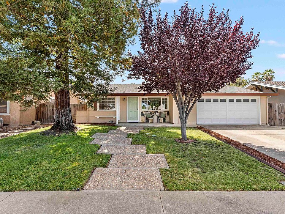1st image of 5253 Iris Way