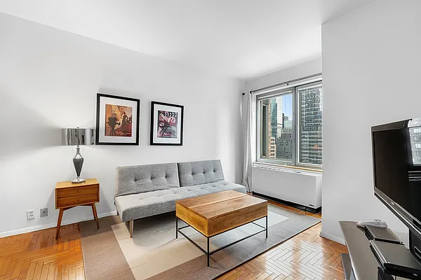 Rented by Halstead Real Estate | media 9