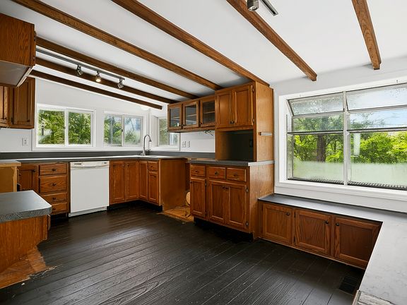 20th image of 514 Whippoorwill Ln