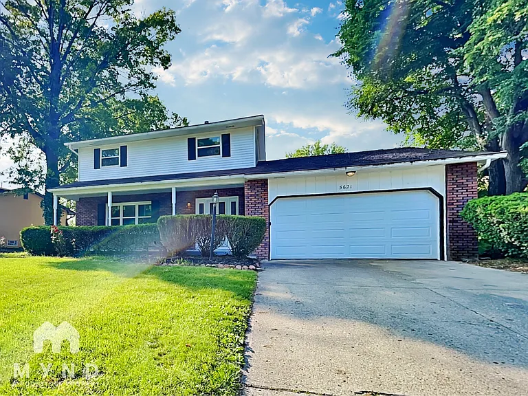 5621 Oakmont Dr — Photo 1