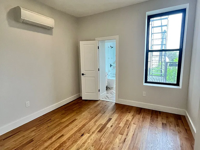 282 Baldwin Ave #1R — Photo 5