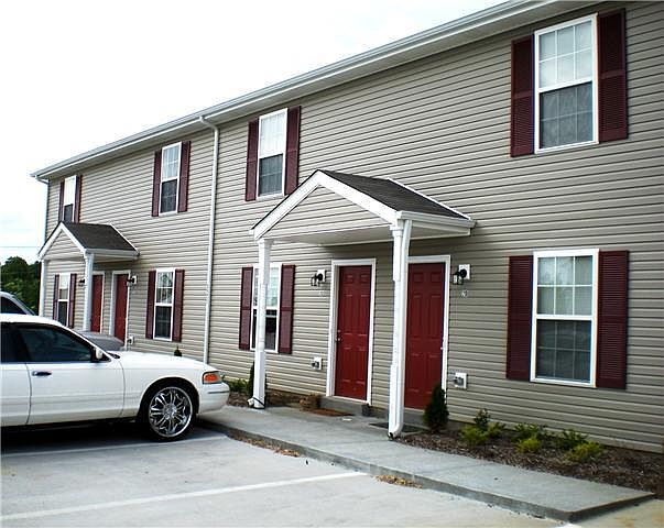 1st image of 248 Executive Ave APT 1D