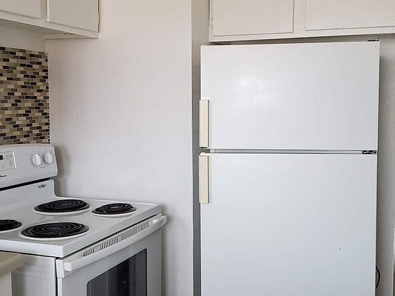 5th image of 3120 W Kansas Ave