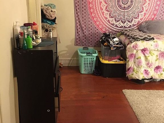 5th image of 1128 W Grace St APT 06