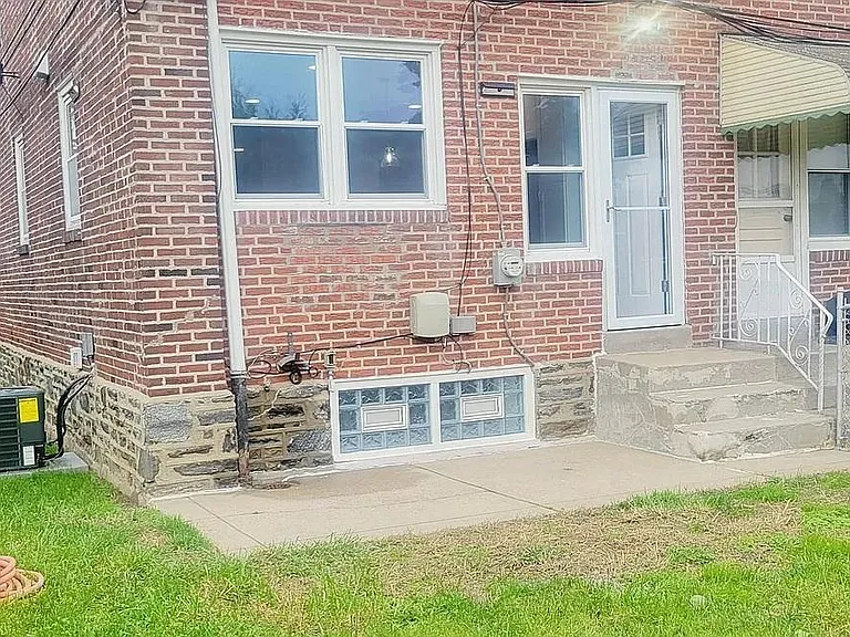 480 Kingsley St — Photo 28