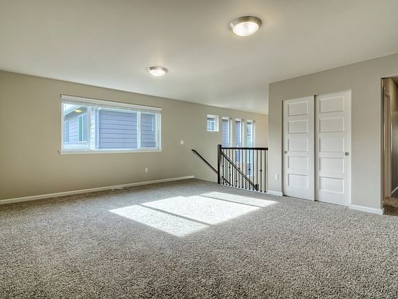 5th image of 4815 Plover St NE