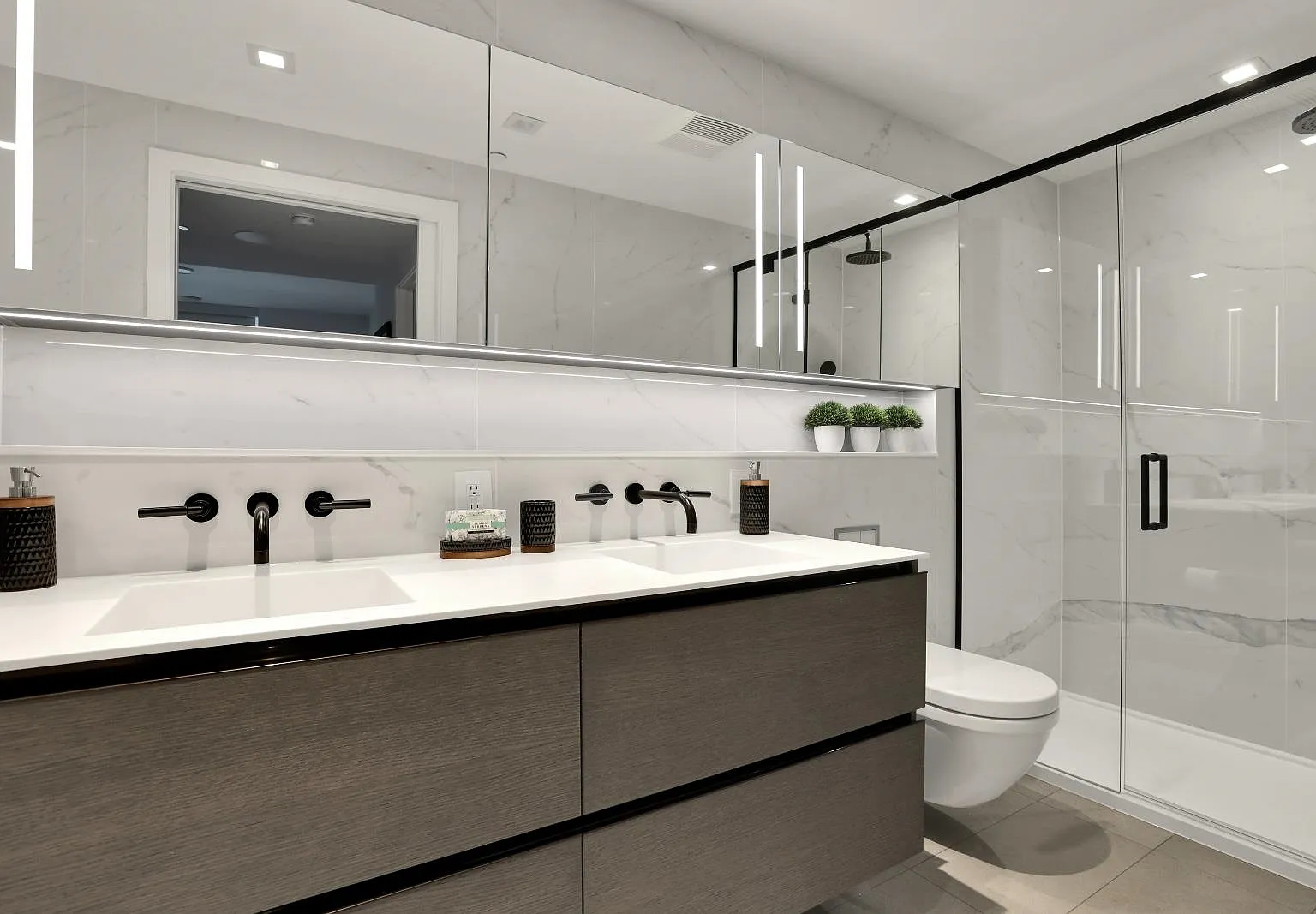 2 bed, 2.5 bath, 1535 sqft, $6,800 — Photo 3
