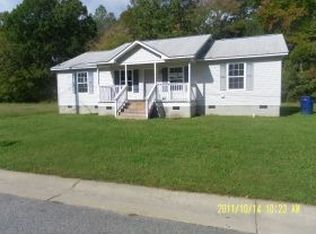 12072 Greenbrier Ln, Smithfield, VA 23430