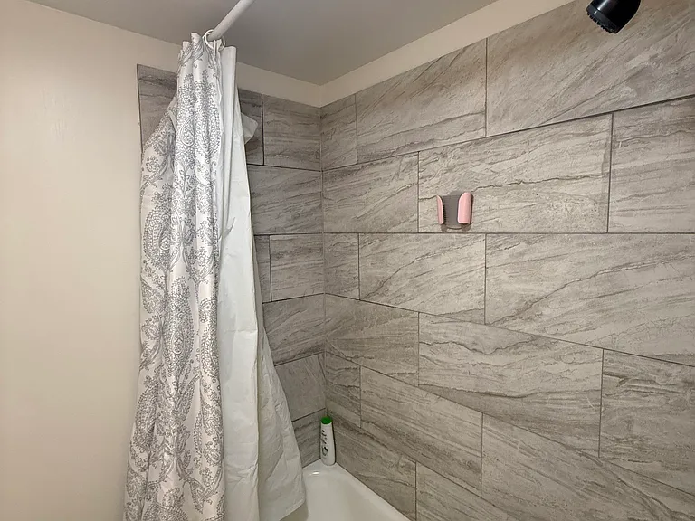 1471 E 118th St #2 — Photo 12