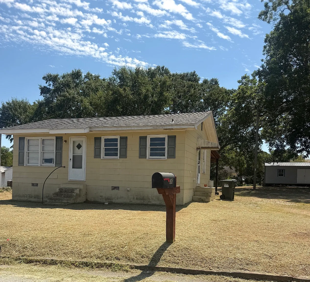 Clairmont Ave, Elberton — Photo 1