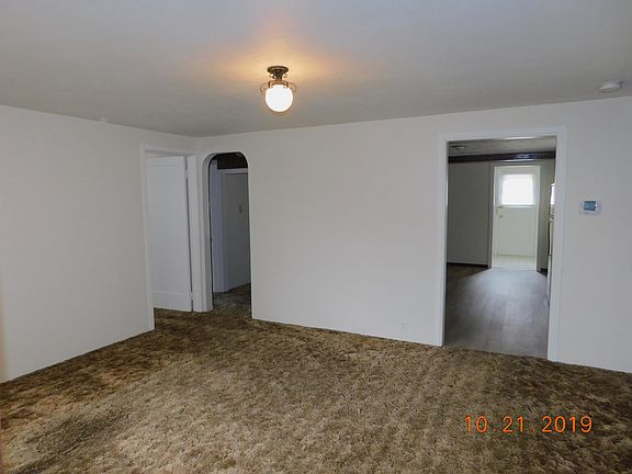 2nd image of 803 E 1st St